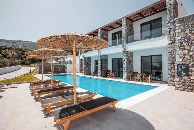 Terra Pietra Luxury Villas & Suites