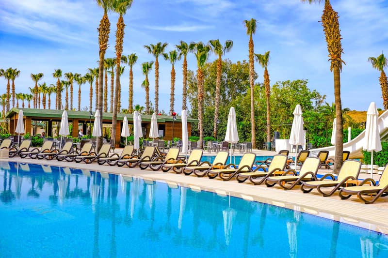 Royal Atlantis Beach Hotel