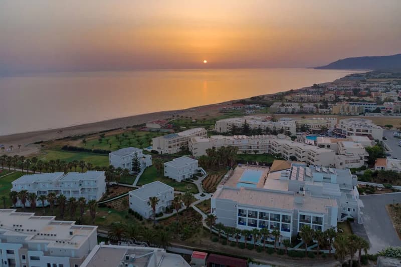 Delfina Tropic Beach
