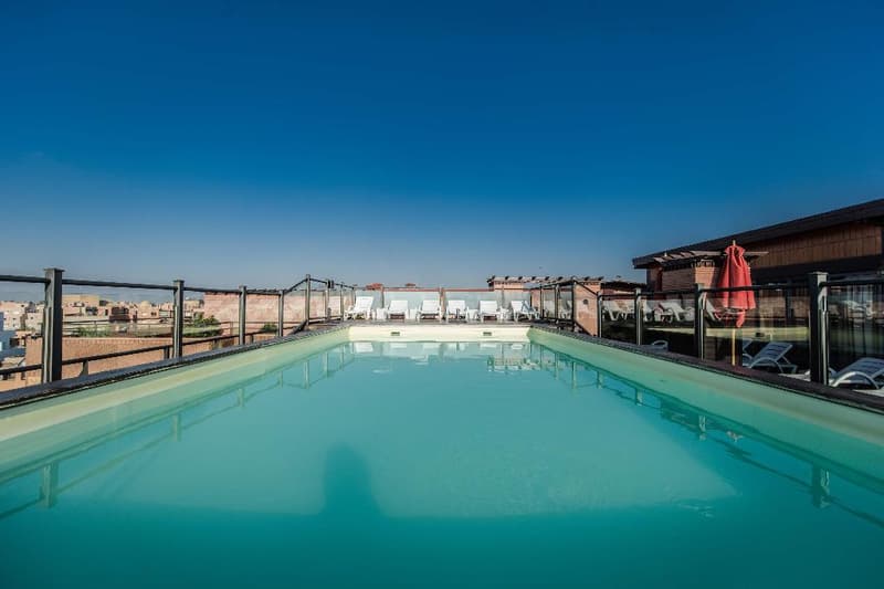 Hotel Almas