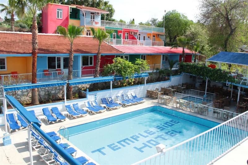 Side Temple Hotel