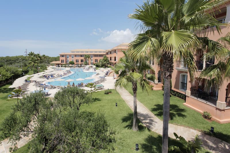 Grupotel Macarella Suites & Spa