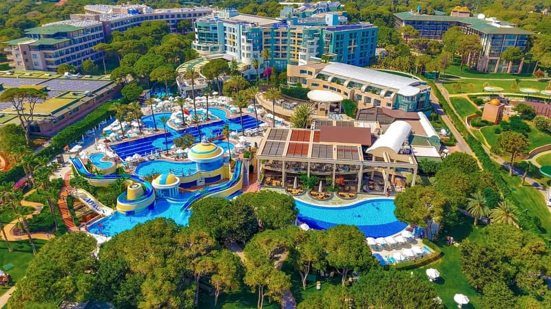 Limak Atlantis Deluxe Hotel 