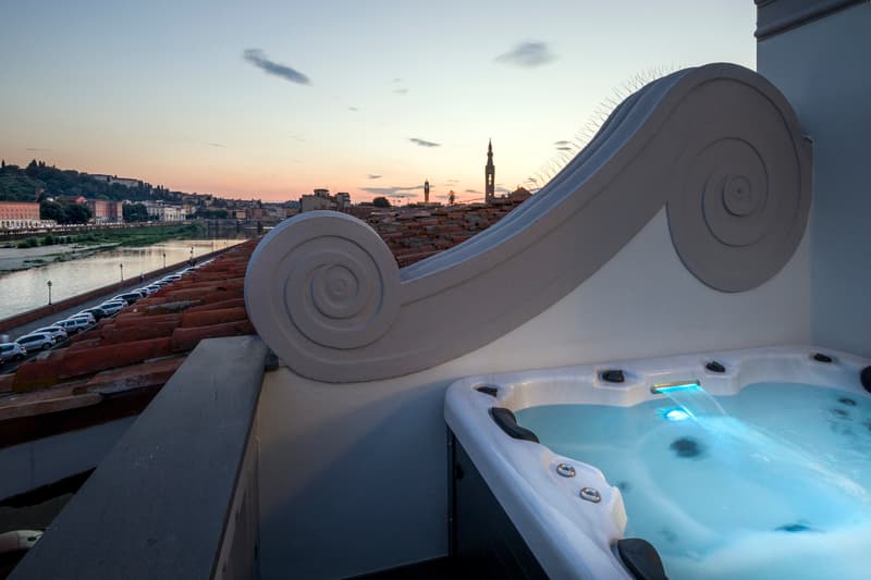 Lhp River Hotel And Spa