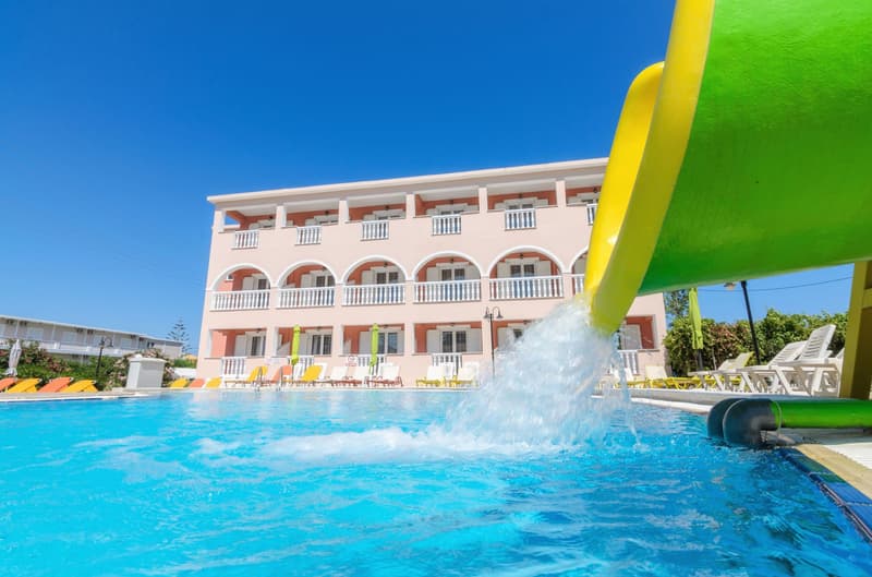 Savvas de Val  ex Aeon Hotel