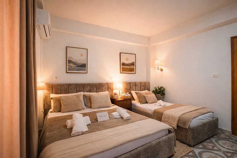 Lion Hotel