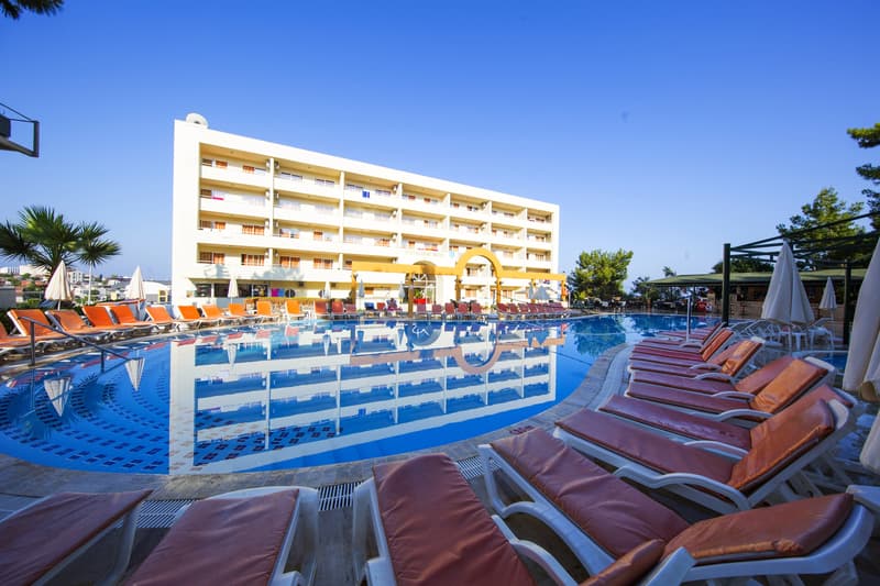 Appartementen Tuntas Family Suites Kusadasi