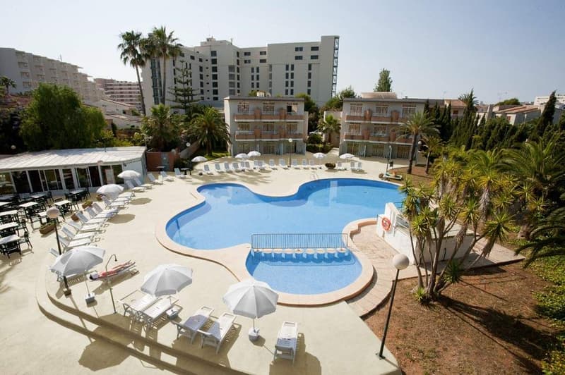 APARTAMENTOS CLUB SA COMA