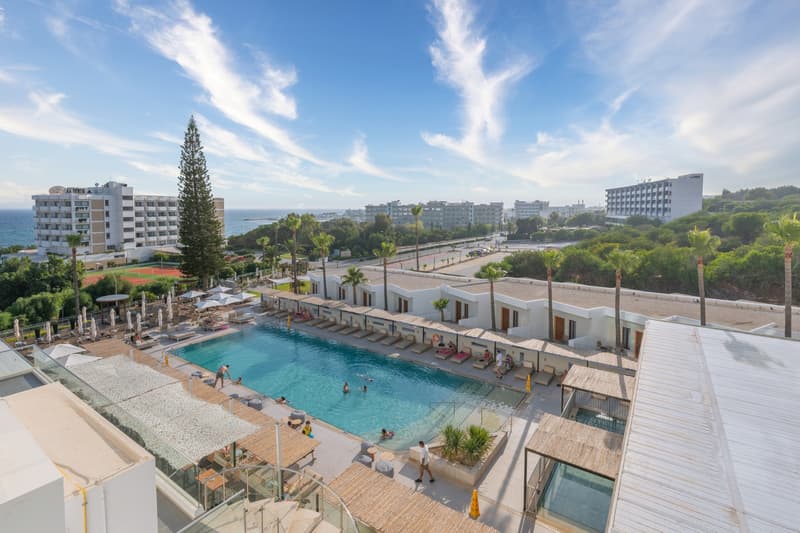 Napa Mermaid Hotel & Suites