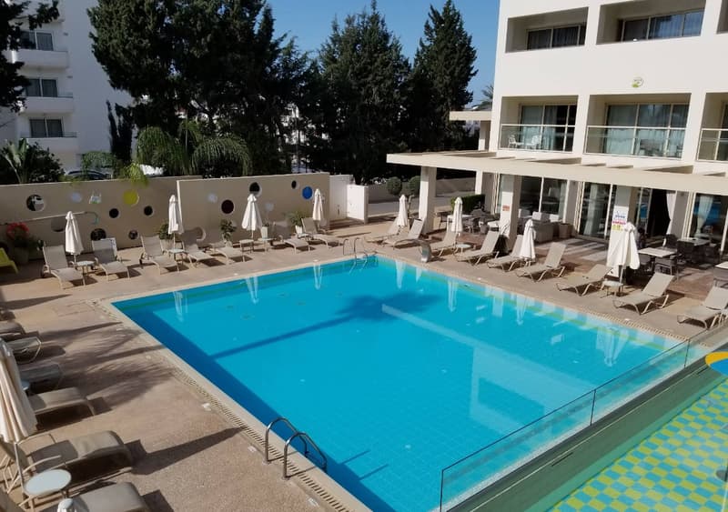 Nelia Gardens