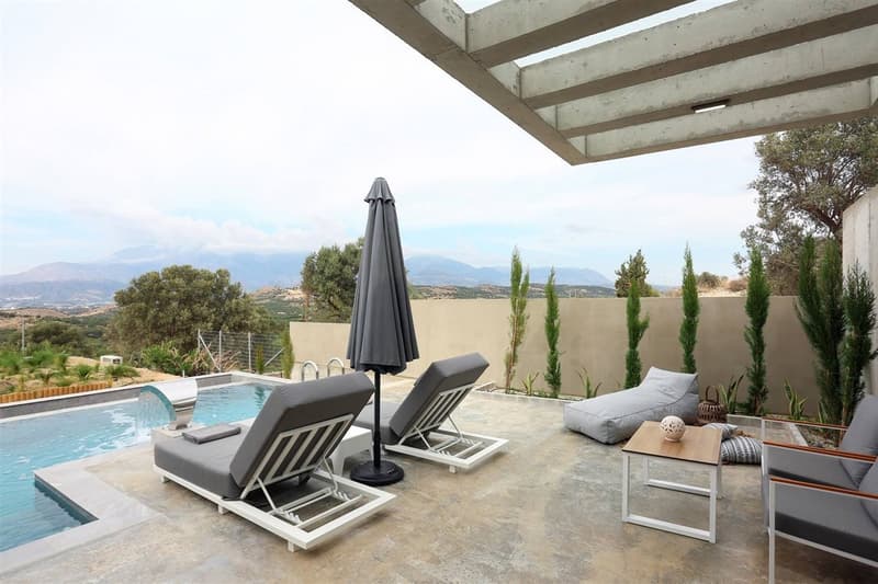 Marnos Green Luxury Villas