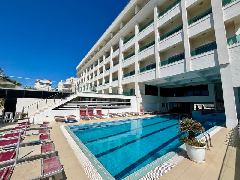 Vivas Hotel