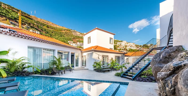 Pestana Fisherman Village