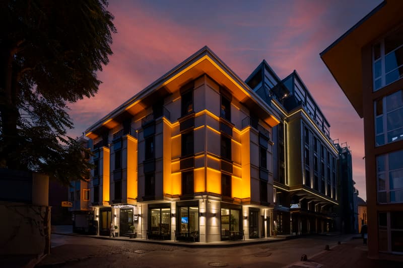 Ravi Hotel