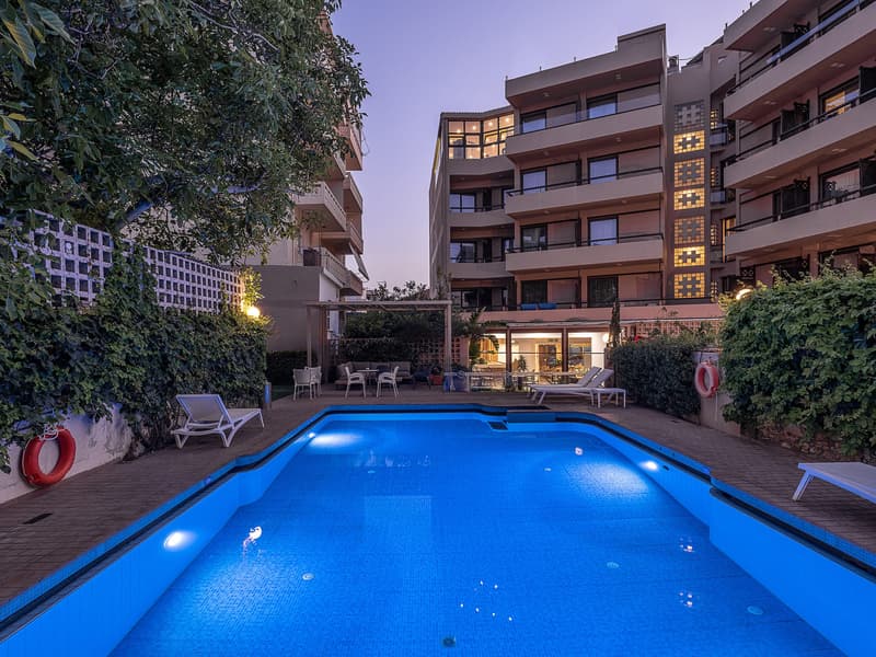 Akali Hotel