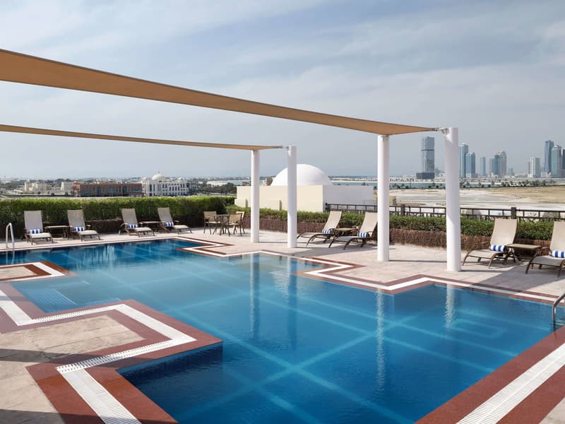 Movenpick Hotel Apartments Al Mamzar