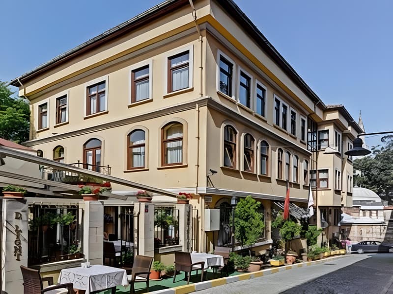 Arena Hotel