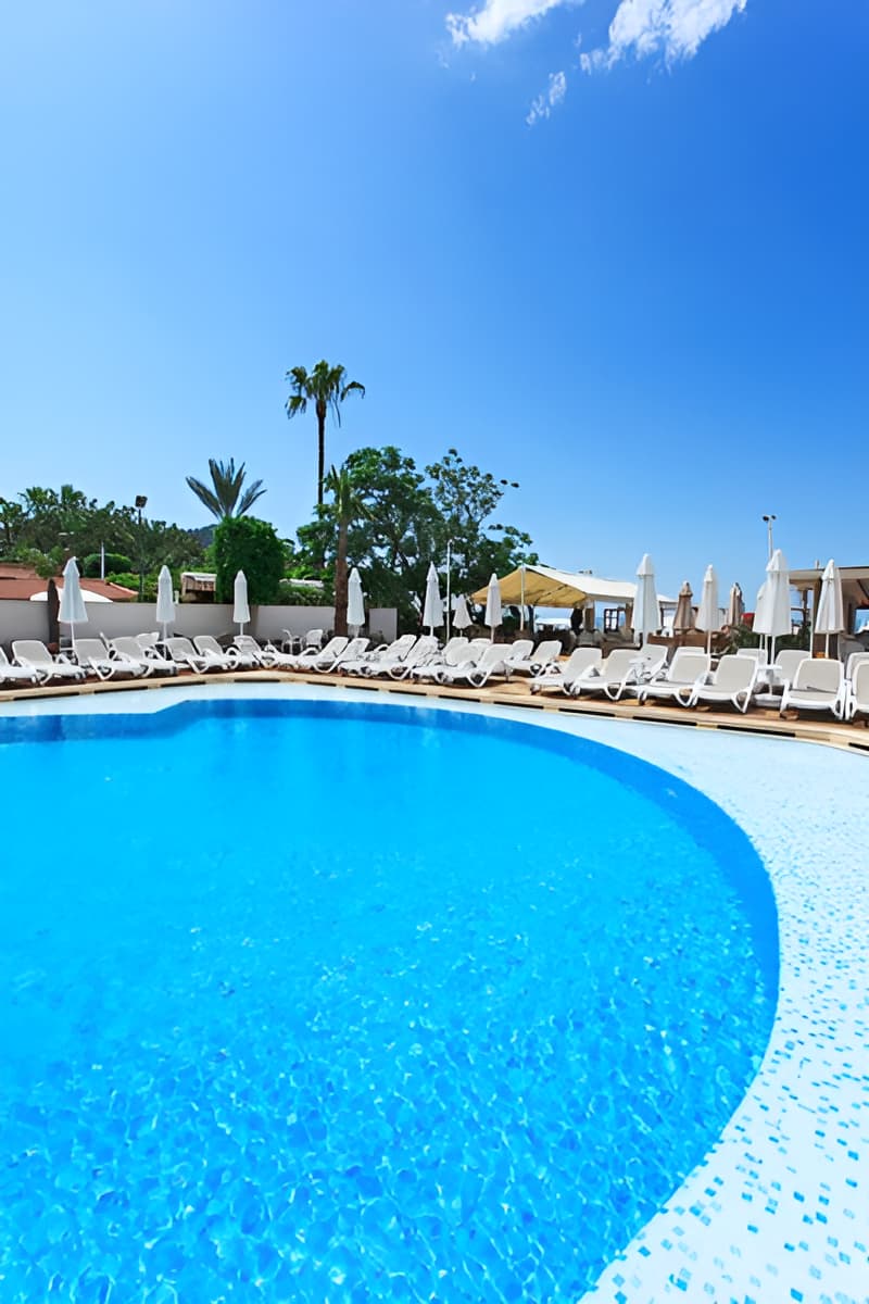 Xperia Saray Beach Hotel