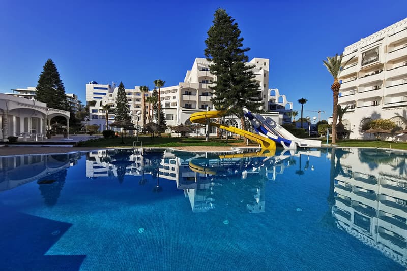 Hotel Jinene Beach