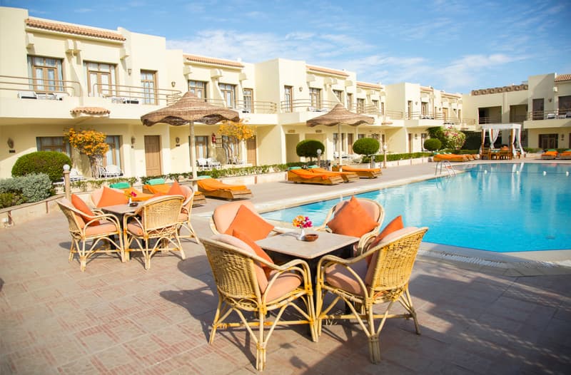 Cataract Layalina