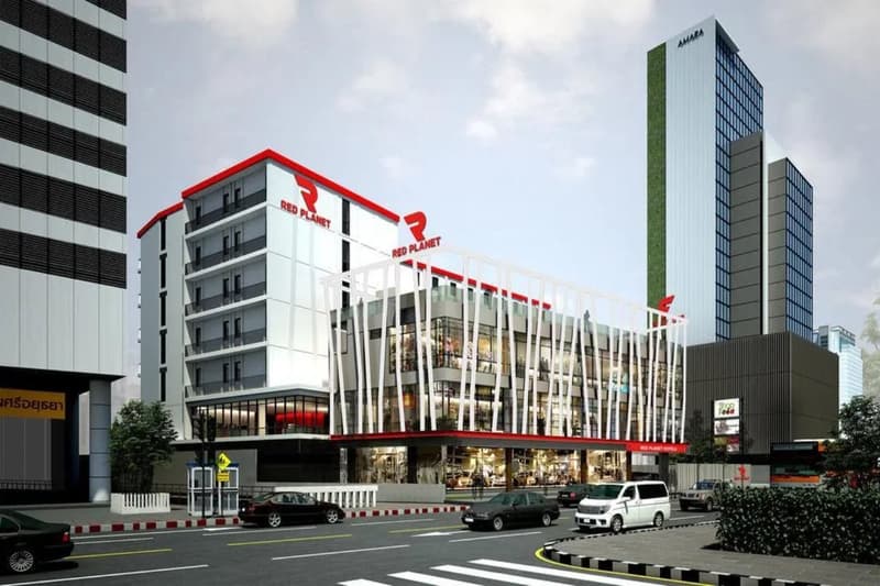 Easy Planet Bangkok Surawong