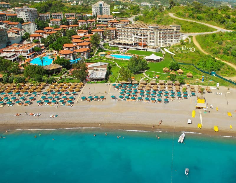 Justiniano Deluxe Resort