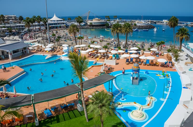 Hovima La Pinta Beachfront Family Hotel