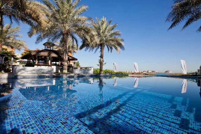 Mövenpick Hotel Jumeirah Lakes Towers