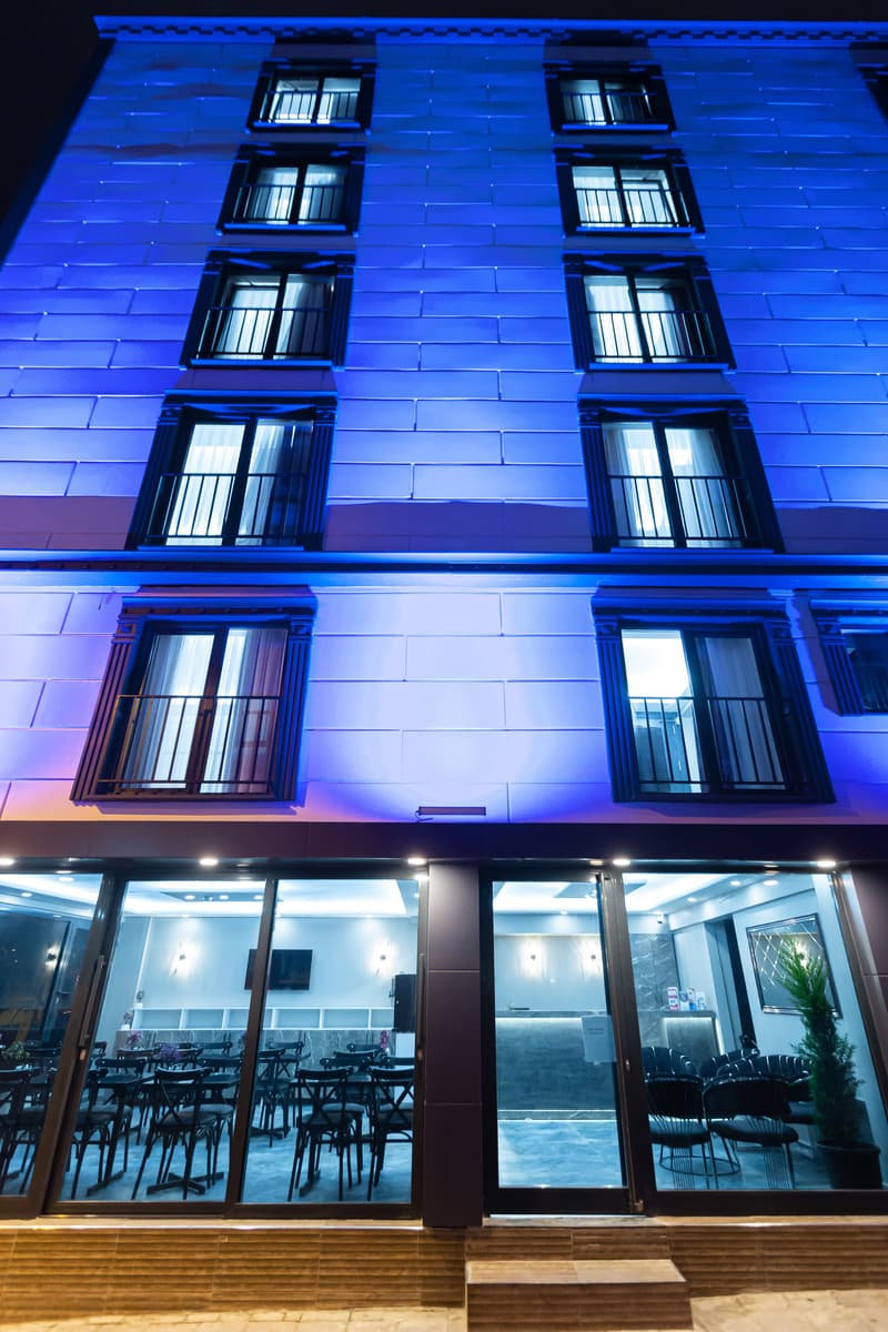 Ria Suites Hotel