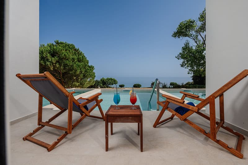 Mer Bleu Beach Hotel