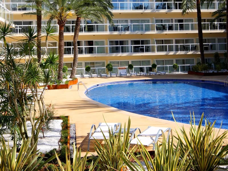 Las Gaviotas Suites Hotel