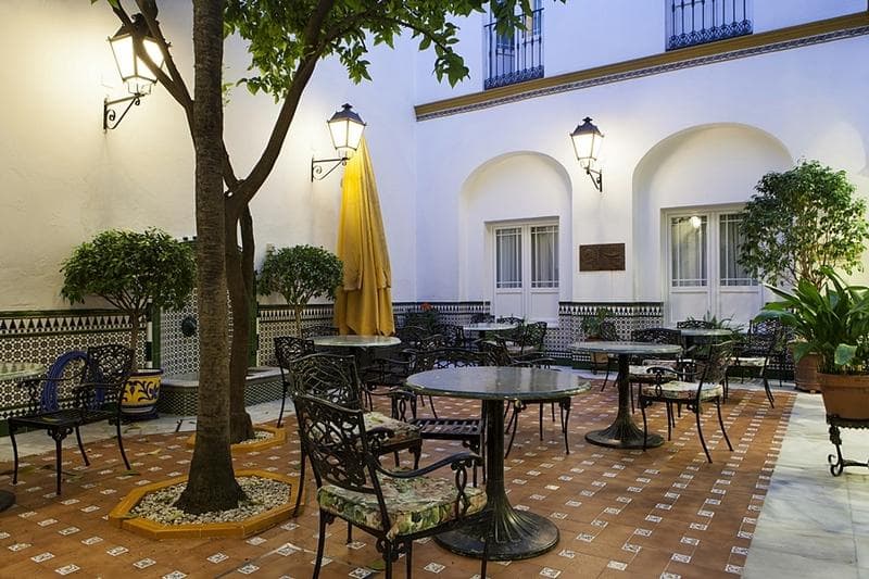 Hotel Cervantes