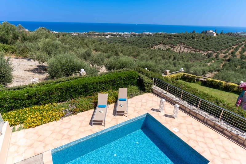 Carme Villas Resort