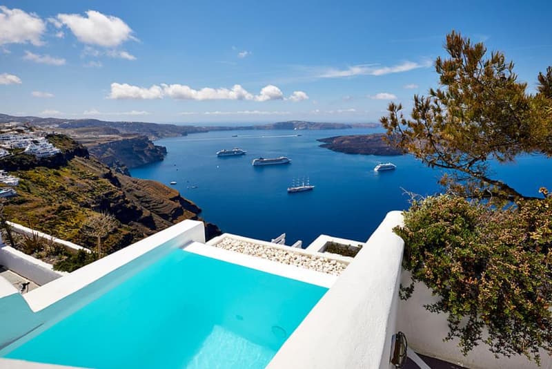 Dreams Luxury Suites