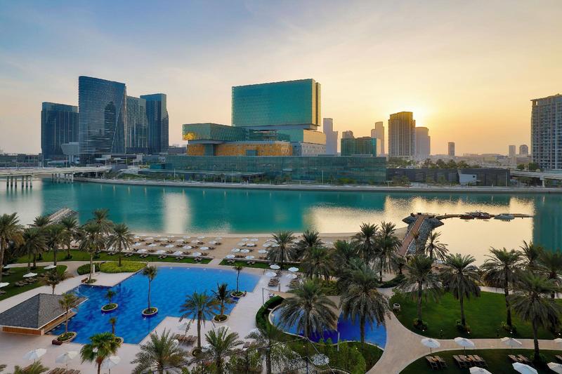 Beach Rotana Residences