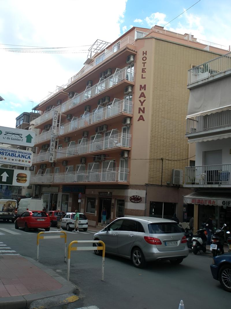 Mayna  Hotel
