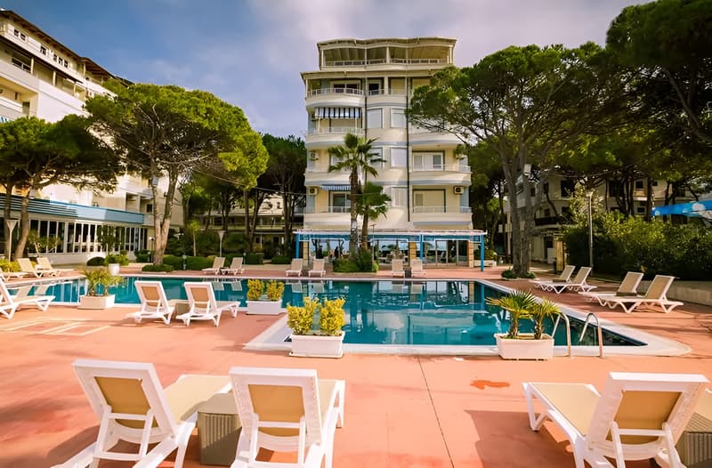 Fafa Beach Hotel