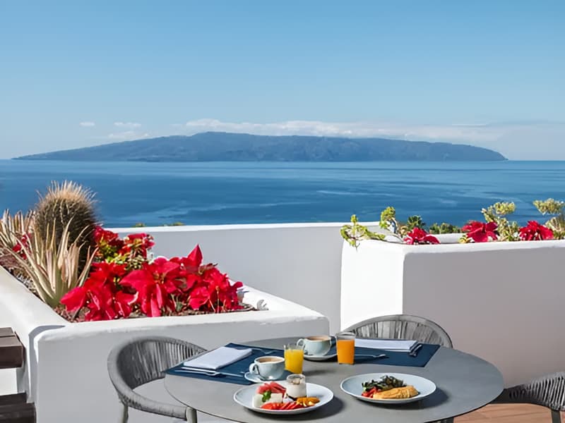 Las Terrazas de Abama Suites