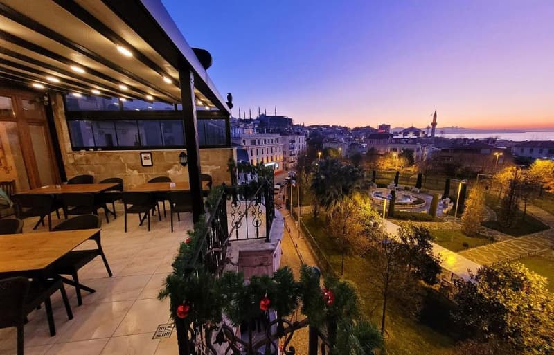 Saruhan Hotel