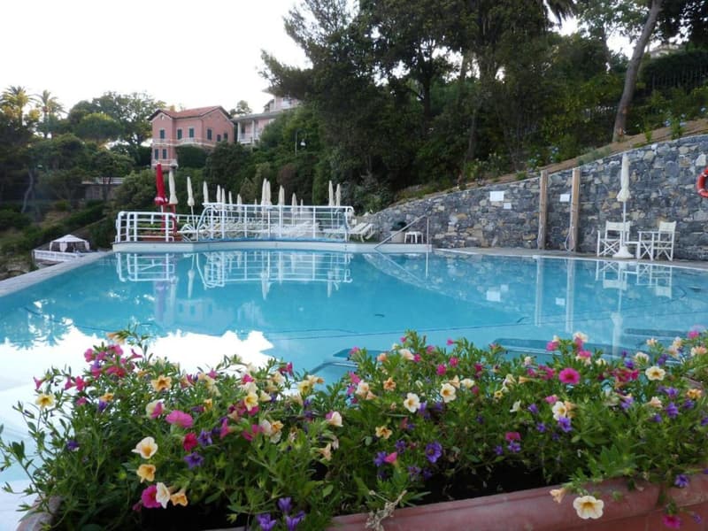 Excelsior Palace